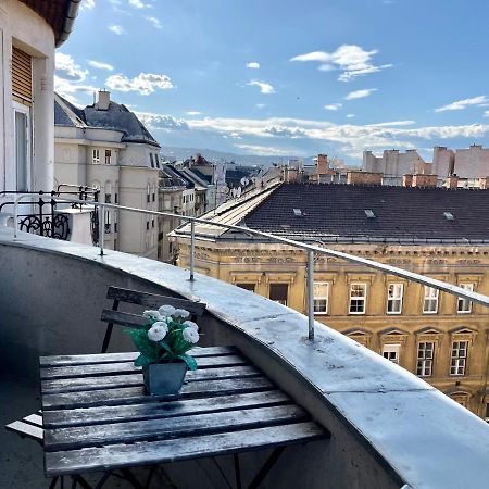 Jolan Suite Budapest Esterno foto