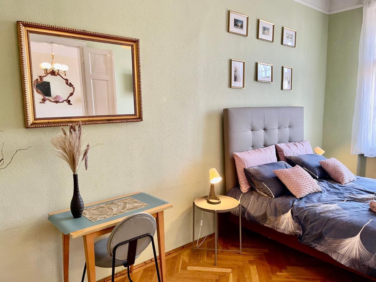 Jolan Suite Budapest Esterno foto